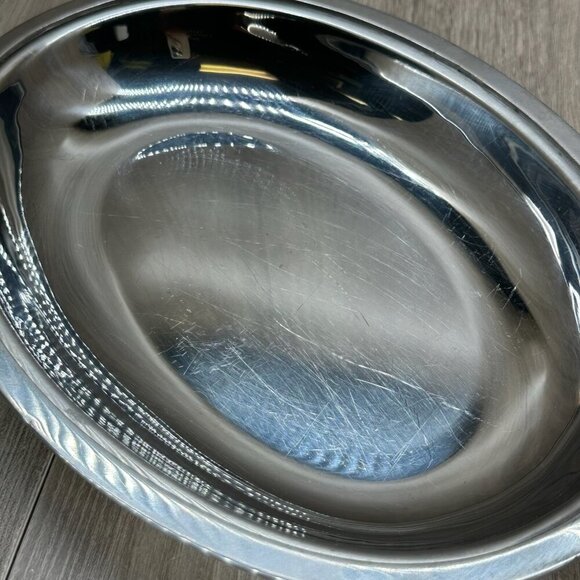 Vintage Stainless Steel 18/8 Covered Vegetable Serving Dish - Picture 9 of 15